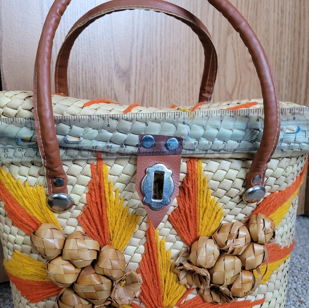 Straw mini bag, super cute. PERFECT FOR SUMMER - Picture 9 of 9